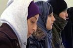  القضاء الأمريكي يمنع شركة ملابس من حظر الحجاب على العاملات 