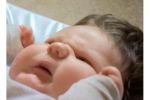 20 طبيب في ولادة الرضيع الأضخم في العالم
