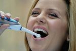 فرشاة الأسنان تقي من سرطان مرتبط بالجنس الفموي