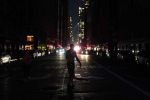  قلب نيويورك يغرق في 'ظلام دامس'