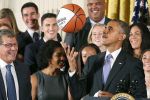 مستقبل أوباما.. رئيس فريق كرة سلة
