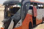 مصر: مصرع وإصابة 20 باصطدام حافلة بسيارة نقل