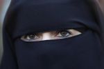 7 خادمات أسلَمنَ على يد سعودية … لهذا السبب !
