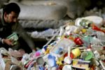 كنز مخفي وسط أكوام زبالة مصر.. الحكومة تقتحم مافيا القمامة للسيطرة على مليارات الجنيهات