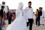 القبض على عريس خليجي و ثمانيني يزّور عقود زواج في مخيم الزعتري