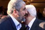 صحيفة : ترتيبات لعقد لقاء بين الرئيس عباس ومشعل في الدوحة نهاية الشهر