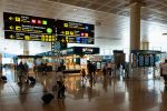 لبنانيون يستغلون توقف طائرتهم ببرشلونة لتقديم اللجوء في إسبانيا