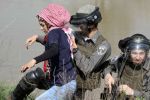 الاحتلال يعتقل ثمانية مواطنين بينهم فتاة