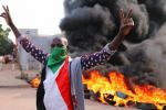 سودانيون يتظاهرون رفضا للتطبيع