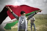 استطلاع: غالبية الفلسطينيين تؤيد العودة للكفاح المسلح وتاييد فتح 32% وحماس 14% 