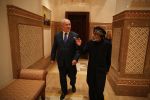 هآرتس”: السعودية رتبت زيارة نتنياهو إلى سلطنة عمان وهذا ما أرغمت “جزيرة الريتويت” البحرين عليه