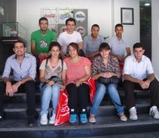 مؤسسة كوكاكولا العالمية وبالتعاون مع مؤسسة إنجاز فلسطين تقدم منحة لتسعة طلبة فلسطينيين للدراسة في جامعة بلكنت التركية