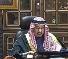 العاهل السعودي يجري انقلابا شاملا في أجهزة الدولة