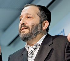  حظر النشر... شبهات بضلوع وزير اسرائيلي في قضية فساد