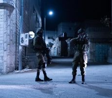 إصابة ثلاثة خلال اقتحام الاحتلال بلدة قباطيا.. الاحتلال يشن حملة اعتقالات بالضفة الغربية