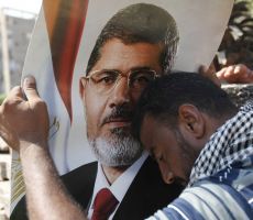 الحكم بإعدام مرسي بقضية السجون والمؤبد بتهمة التخابر