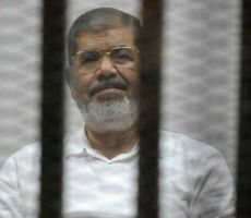 الحكم بالإعدام على الرئيس المصري المعزول محمد مرسي في قضية اقتحام السجون