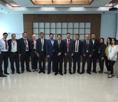 بنك فلسطين يستضيف المدير الإقليمي لشركة فيزا العالمية في كل من فلسطين والأردن والعراق ويعقد معه عدداً من الورشات التدريبية  