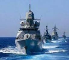 بريطانيا ترسل سفينتين و3 مروحيات ورئيس وزرائها يؤكد دعم إسرائيل