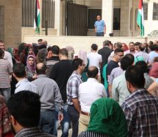 وزارة المالية ترفع العلم الفلسطيني فوق مبنى الوزارة  وتؤكد على دعمها لخطوات الرئيس محمود عباس