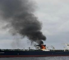 غرق سفينة بريطانية استهدفها الحوثيون في البحر الأحمر