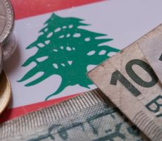 لبنان.. الليرة تتراجع أمام الدولار إلى أدنى مستوى في عقود