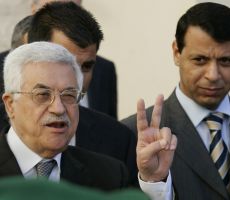 تايمز أوف إسرائيل: ليبرمان يتآمر ضد عباس لإيصال دحلان للحكم