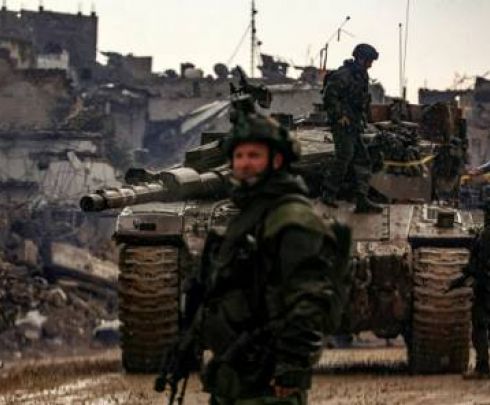 الحرب على غزة: إسرائيل تواصل القصف وسط تفاوض لتبادل الأسرى وتحذيرات من اقتحام رفح