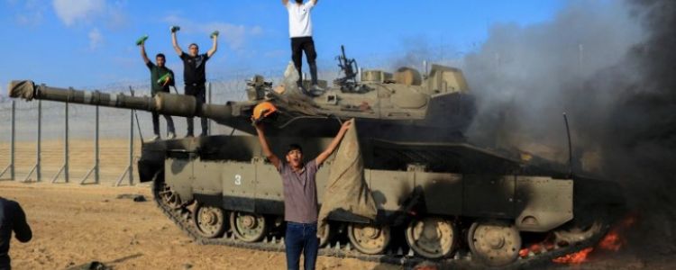 جنود يروون- كيف اخترقت حماس السياج المدجج بالأجهزة المتطورة؟
