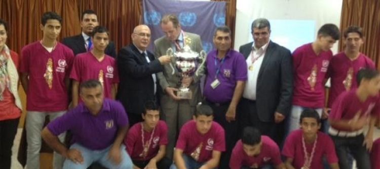 وكالة الغوث تكرم بنك فلسطين لرعايته فريق الاشبال لكرة القدم المشارك فى البطولة الدولية بالنرويج 
