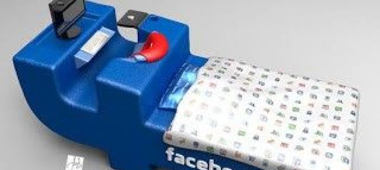  سرير خاص لكل مدمن على موقع فيسبوك 