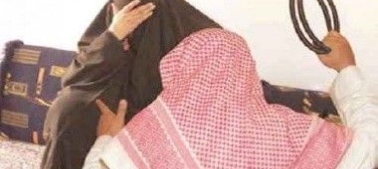 السعودية: نصف المتزوجات يتعرضن للضرب باليد ثم العصا ثم العقال