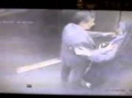 بالفيديو:فضيحة جنسية لمسؤولين إيرانيين داخل مصعد