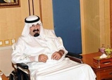  العاهل السعودي يعلن وقوفه مع مصر ضد الإرهاب 