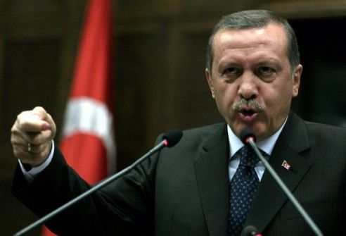 أردوغان: أي تدخل عسكري في سورية يجب أن يهدف إلى إسقاط النظام