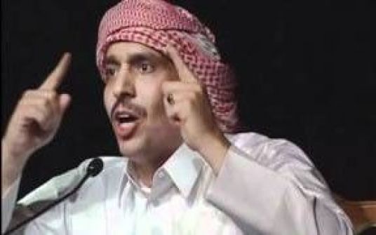 الشاعر محمد بن الذيب العجمي يقبع في سجون الدوحة منذ أشهر طويلة بسبب قصيدة