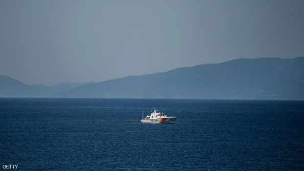 اليونان تعلق ترحيل اللاجئين إلى تركيا