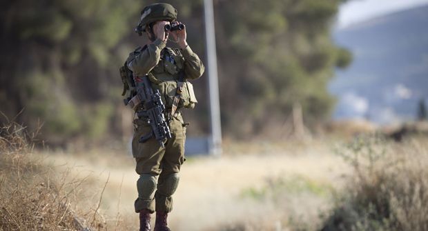 جيش الاحتلال الاسرائيلي يعتقل 19 فلسطينيا في الضفة المحتلة فجر اليوم 