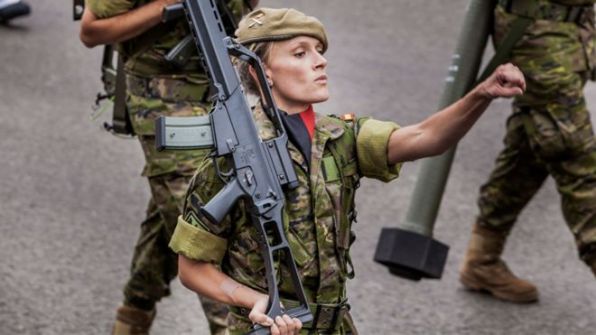 تجنيد المزيد من النساء في القوات الخاصة الاسبانية وخاصة الناطقات بالعربية
