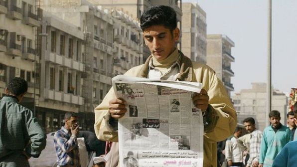 القراءة: كيف تأثرت عادات القراء في العالم العربي في ظل انتشار وسائل التواصل الحديثة؟
