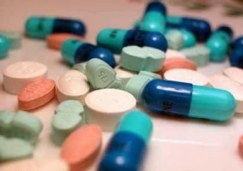 أدوية مجهولة التركيبة والمصدر في بعض صيدليات غزة