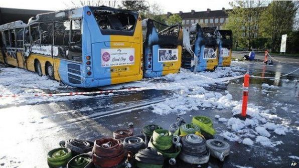 حرق حافلات دنماركية نشرت حملة فلسطينية داعية لمقاطعة المستوطنات