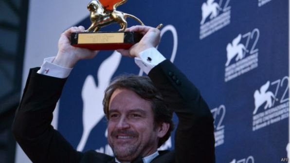 فيلم فنزويلي يفوز للمرة الأولى بجائزة الأسد الذهبي في مهرجان فينيسيا 