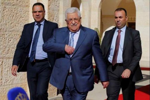 قناة إسرائيلية: لقاء سري بين الرئيس الفلسطيني محمود عباس ورئيس الشاباك لإقناعه بتلقي عائدات الضرائب