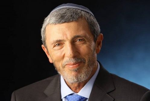 وزير التعليم الاسرائيلي الجديد يدرس فرض رفع الأعلام الإسرائيلية على المدارس العربية
