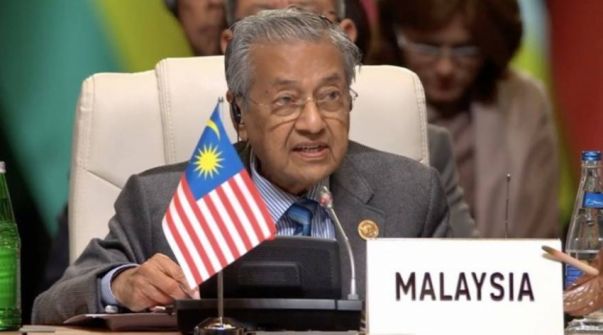 مهاتير محمد: ماليزيا ستفتتح سفارة معتمدة لدى فلسطين