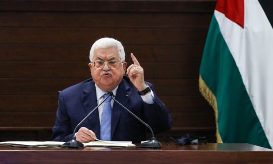 الرئيس عباس: على حماس الاعتراف بقرارات الشرعية الدولية لتشكيل حكومة وحدة وطنية