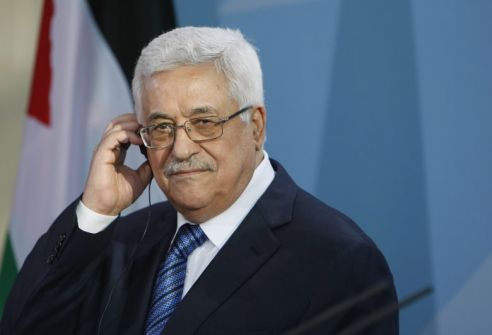 القناة 12 : الرئيس عباس طلب عقد لقاء ثنائي مع وزير الخارجية الإسرائيلي يائير لبيد