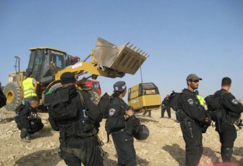 الاحتلال يهدم قرية العراقيب للمرة الـ91 ومنازل بالنقب
