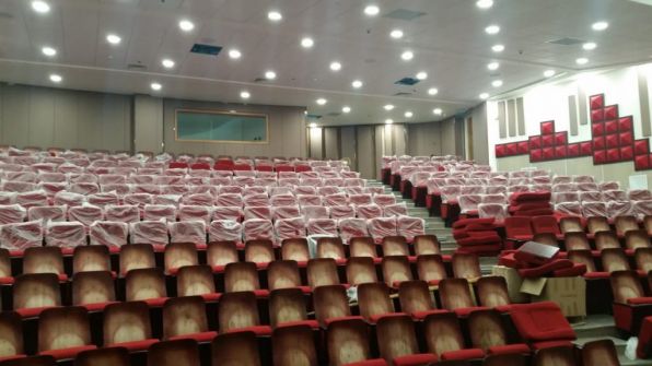 'بكدار': اكتمال الأعمال في مسرح جامعة القدس المفتوحة في نابلس